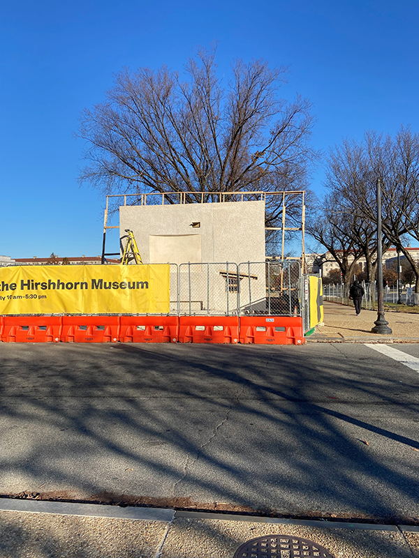 Perimeter wall mock-up viewed from the Jefferson Drive sidewalk at 7th Street SW.